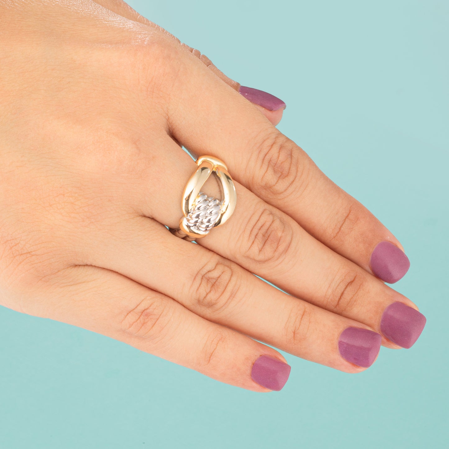 Contemporary Two Tone Interlocking Ring